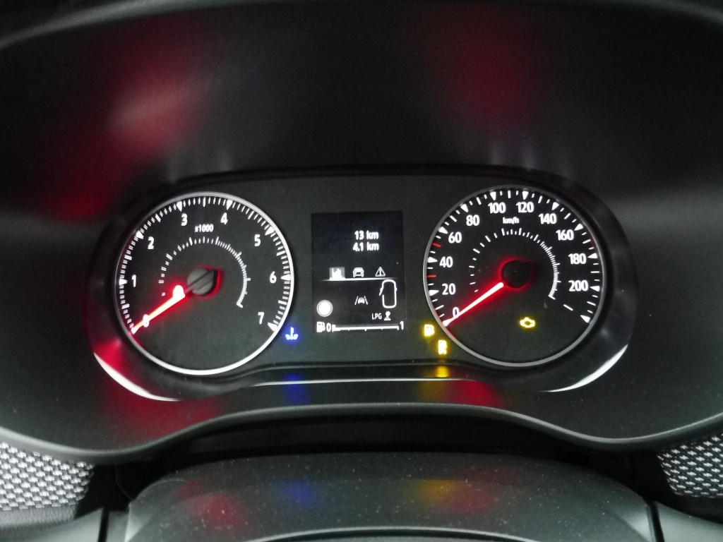 DACIA Jogger 1.0 ECO-G 100CH EXPRESSION 7 PLACES -24 - ref: 71494 - Photo 8