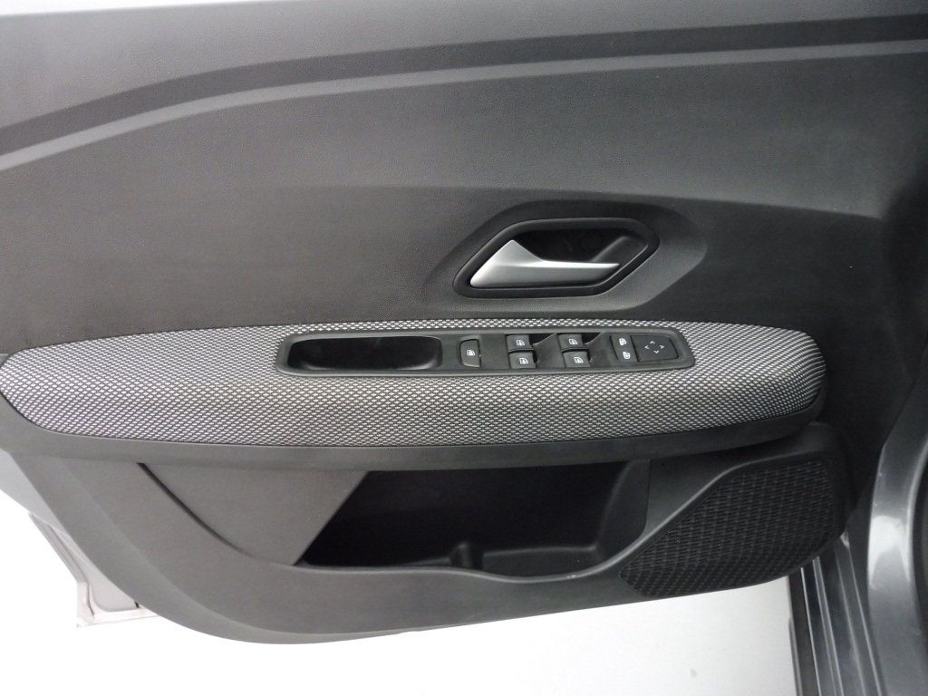 DACIA Jogger 1.0 TCE 110CH EXPRESSION 7 PLACES - ref: 72006 - Photo 18