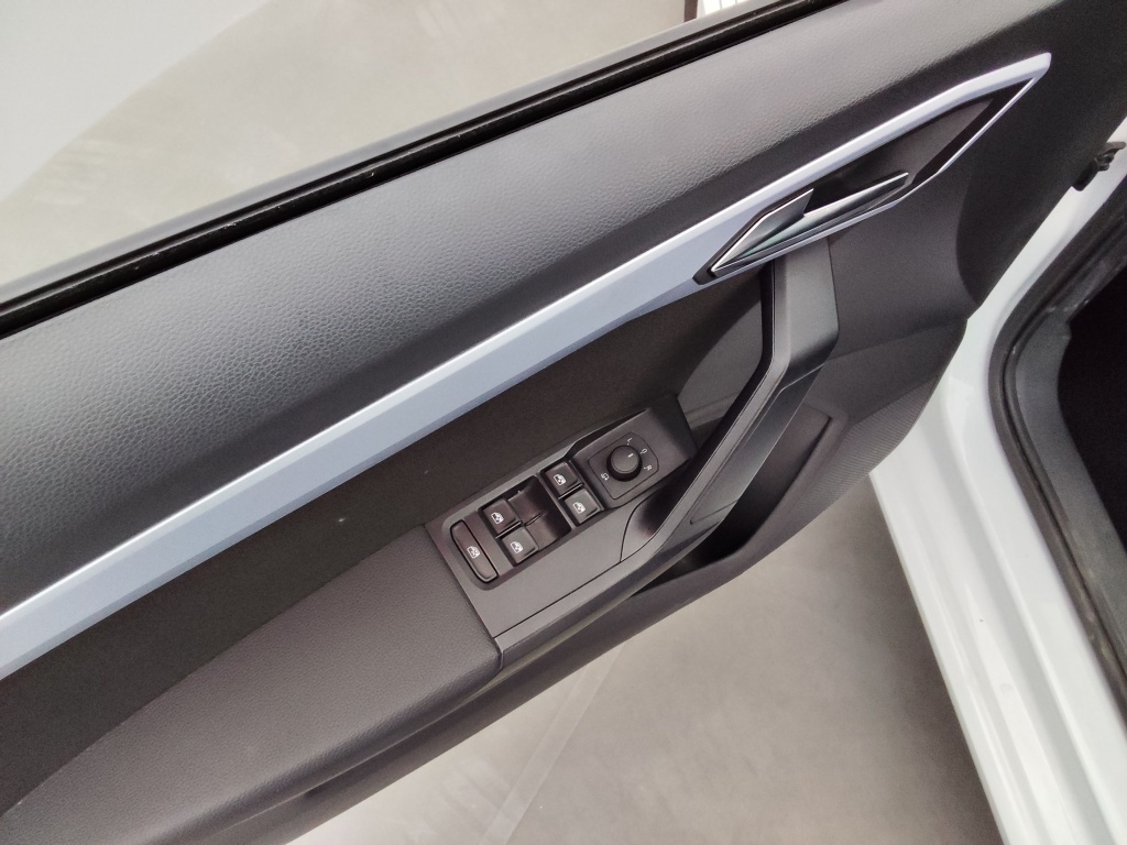 SEAT Ibiza 1.0 TSI 110CH FR - ref: 72166 - Photo 18