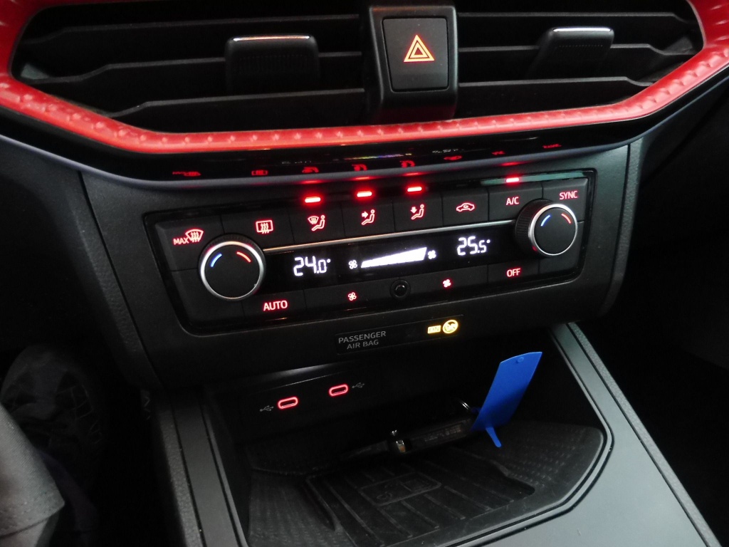 SEAT Ibiza 1.0 TSI 110CH FR - ref: 72169 - Photo 7