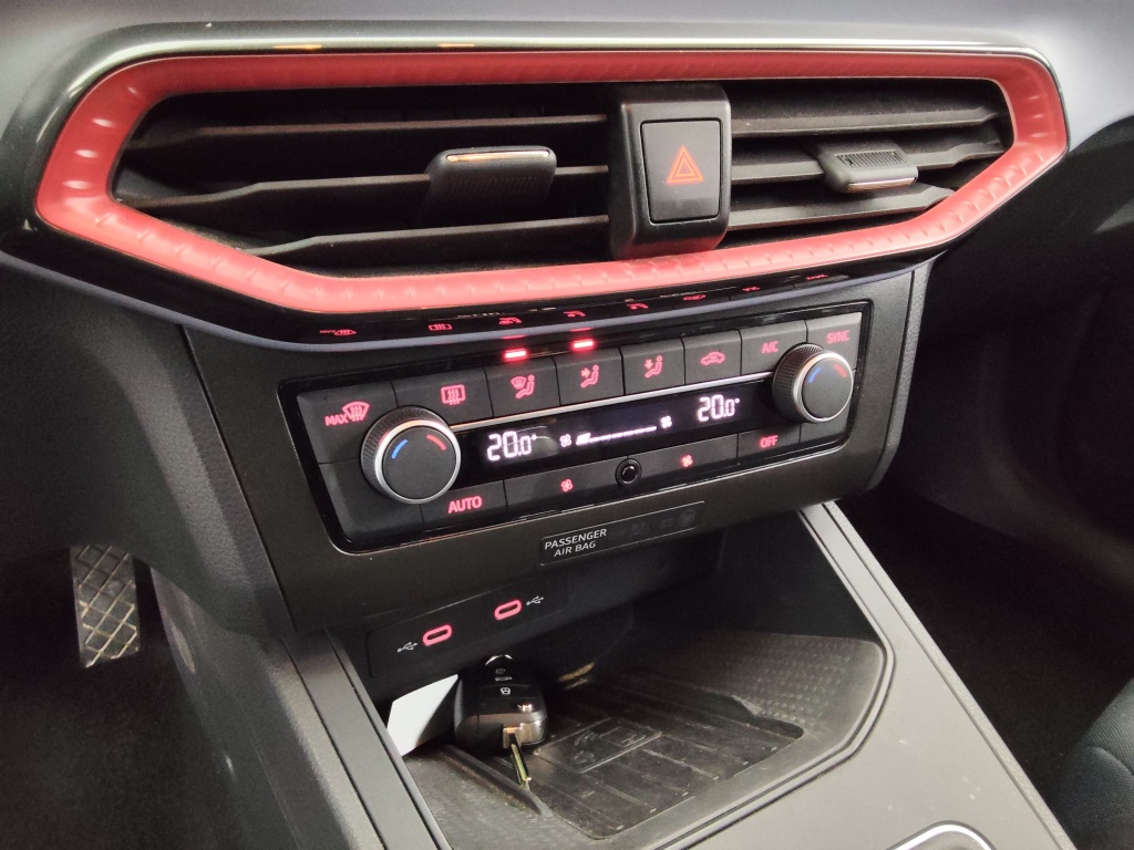 SEAT Ibiza 1.0 TSI 110CH FR - ref: 72171 - Photo 7