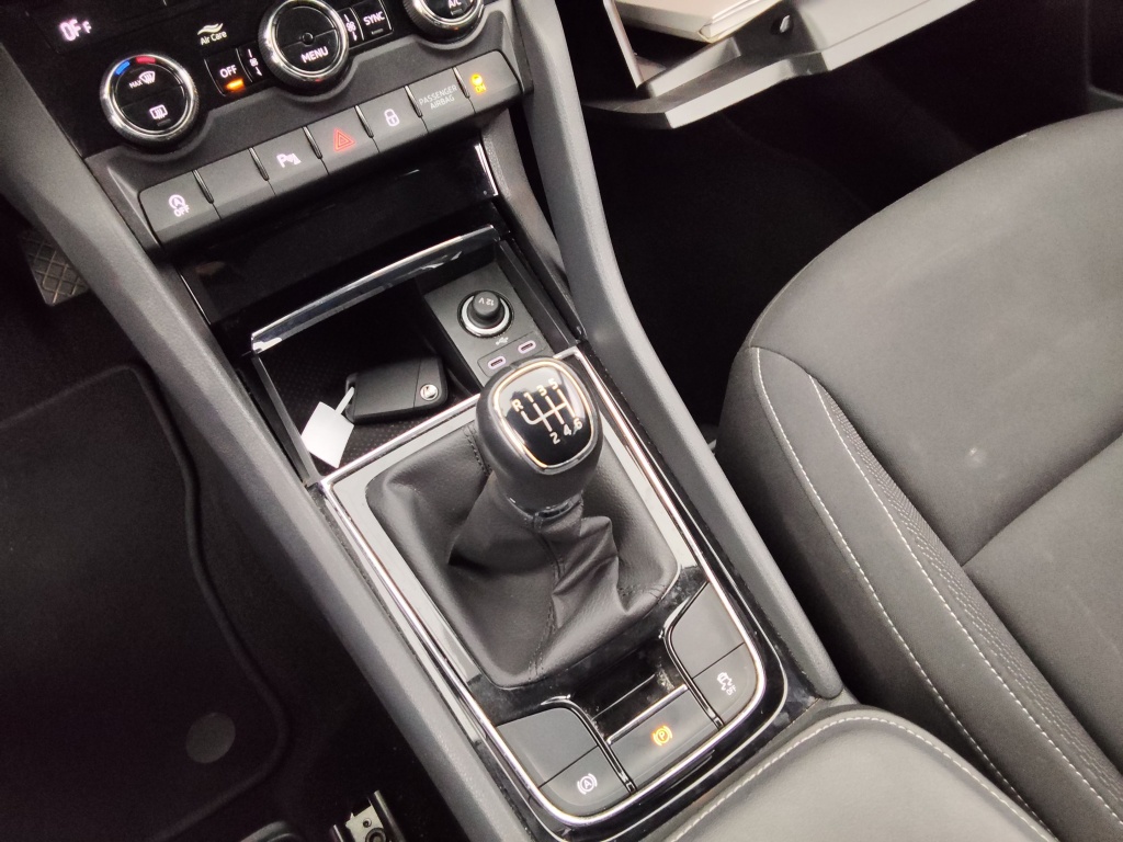 SKODA Karoq 2.0 TDI 115CH SELECTION - ref: 72225 - Photo 14