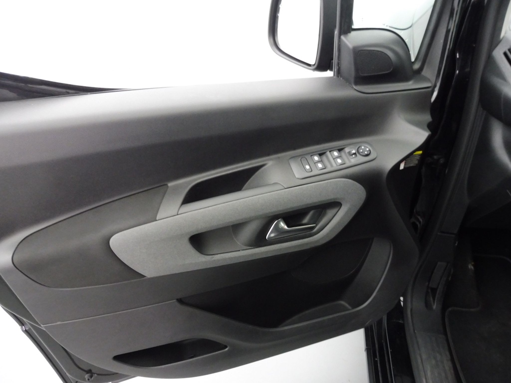 PEUGEOT Rifter TAILLE XL - 1.5 BLUEHDI 130CH S&S GT EAT8 7 PLACES - ref: 72268 - Photo 17