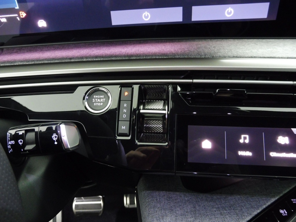 PEUGEOT 3008 1.2 HYBRID 145CH GT E-DCS6 - ref: 72305 - Photo 14