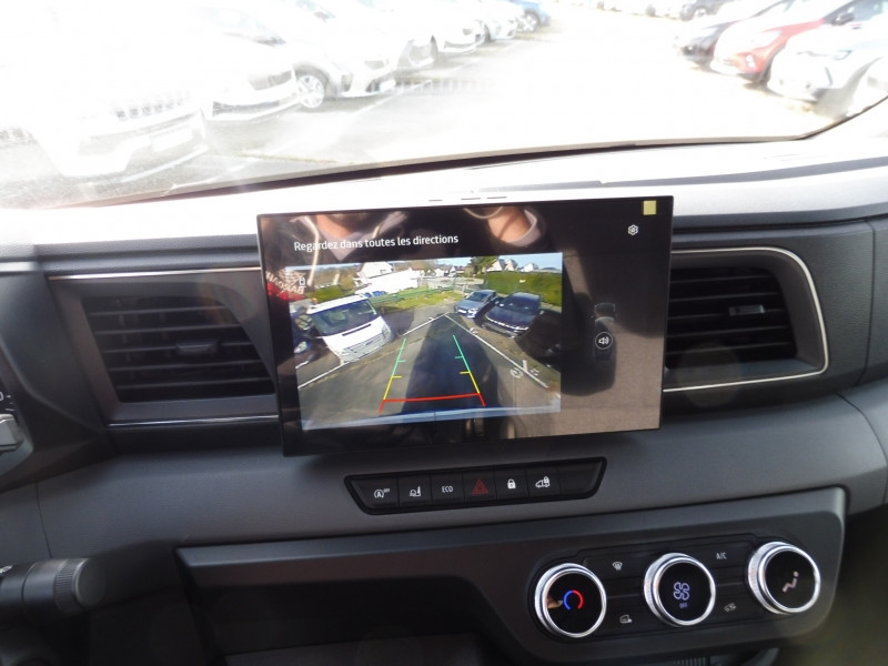 RENAULT Master F3500 L2H2 2.0 BLUE DCI 150CH EXTRA AUTO - 25 - ref: 72324 - Photo 12