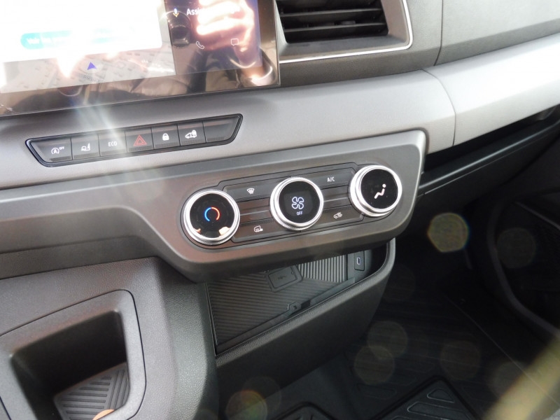 RENAULT Master F3500 L2H2 2.0 BLUE DCI 150CH EXTRA AUTO - 25 - ref: 72324 - Photo 9