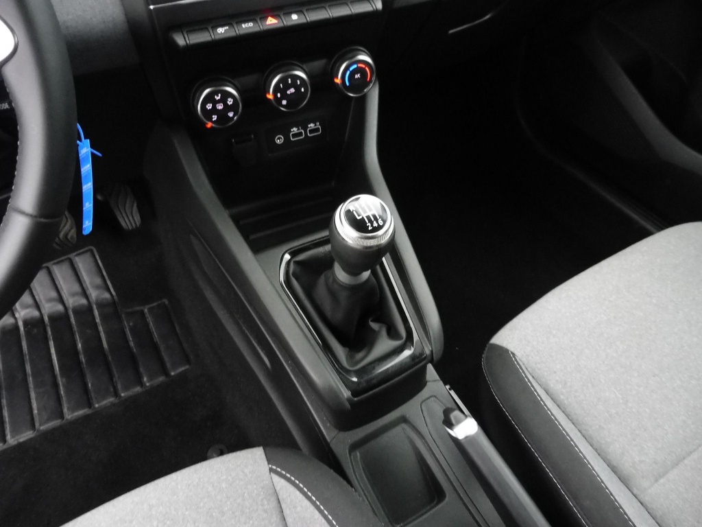 RENAULT Clio 1.5 BLUE DCI 100CH EVOLUTION GSR2 - ref: 72427 - Photo 11