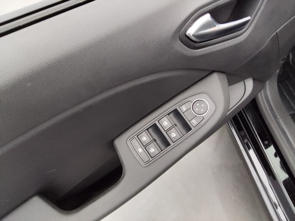 RENAULT Clio 1.5 BLUE DCI 100CH EVOLUTION GSR2 - ref: 72433 - Photo 17