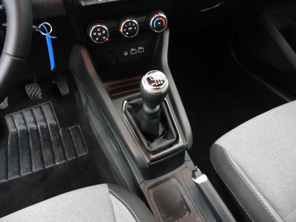 RENAULT Clio 1.5 BLUE DCI 100CH EVOLUTION GSR2 - ref: 72488 - Photo 11