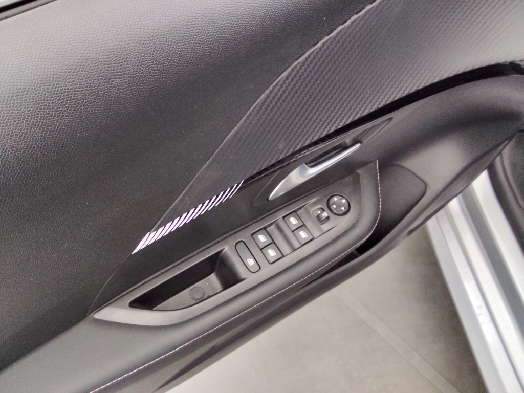 PEUGEOT 208 1.2 100CH S&S ALLURE - ref: 72641 - Photo 18