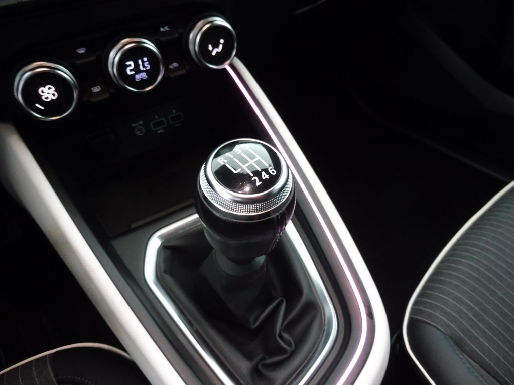 RENAULT Clio 1.0 TCE 90 techno - ref: 72850 - Photo 14