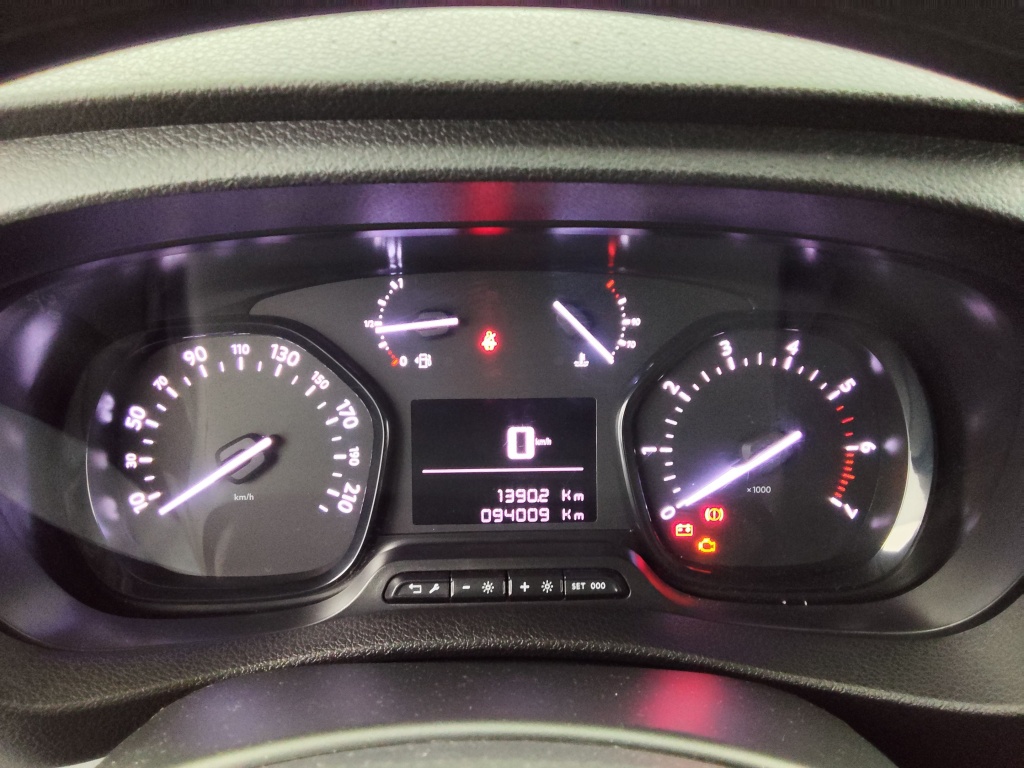 OPEL Vivaro Combi L2 1.5 D 120CH STANDARD - ref: 73060 - Photo 8