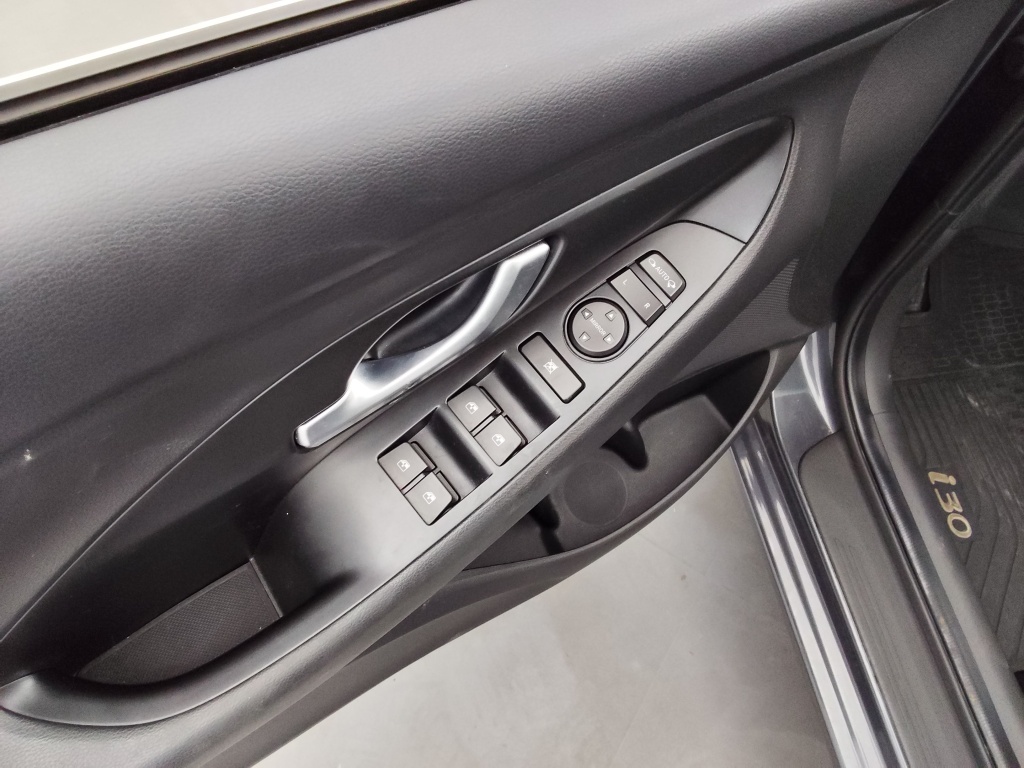 HYUNDAI i30 1.5 DPI 110comfort - ref: 73098 - Photo 18