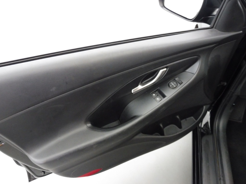 HYUNDAI i30 1.5 DPI 110essence - ref: 73105 - Photo 16