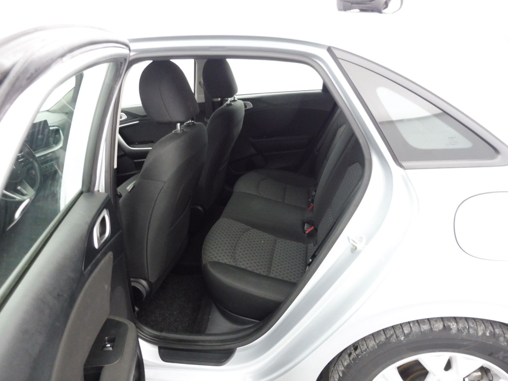 KIA Ceed 1.0 T-GDI 120champion - ref: 73223 - Photo 10