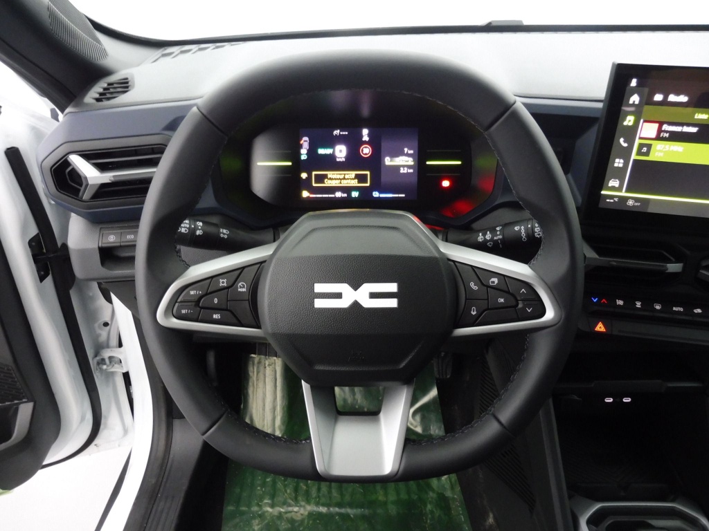 DACIA Duster 1.6 HYBRID 140CH JOURNEY - ref: 73253 - Photo 17