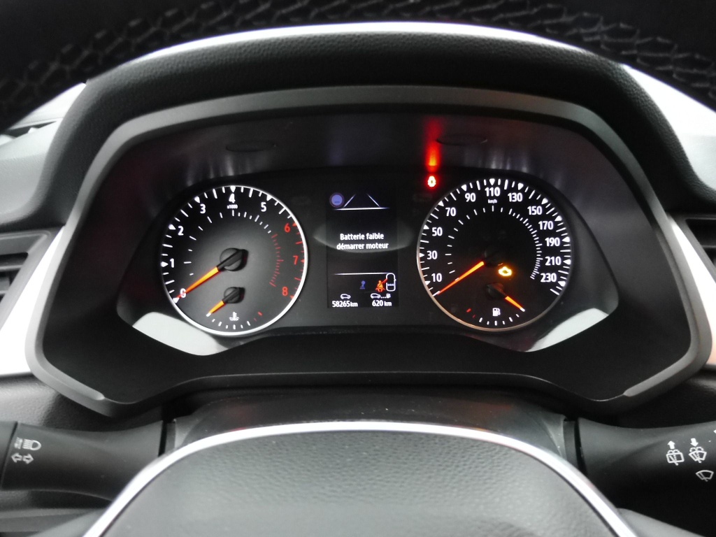 RENAULT Captur 1.3 TCE 140 ZEN - ref: 73270 - Photo 8