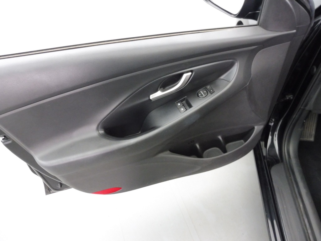 HYUNDAI i30 1.5 DPI 110 CH - ref: 73291 - Photo 16