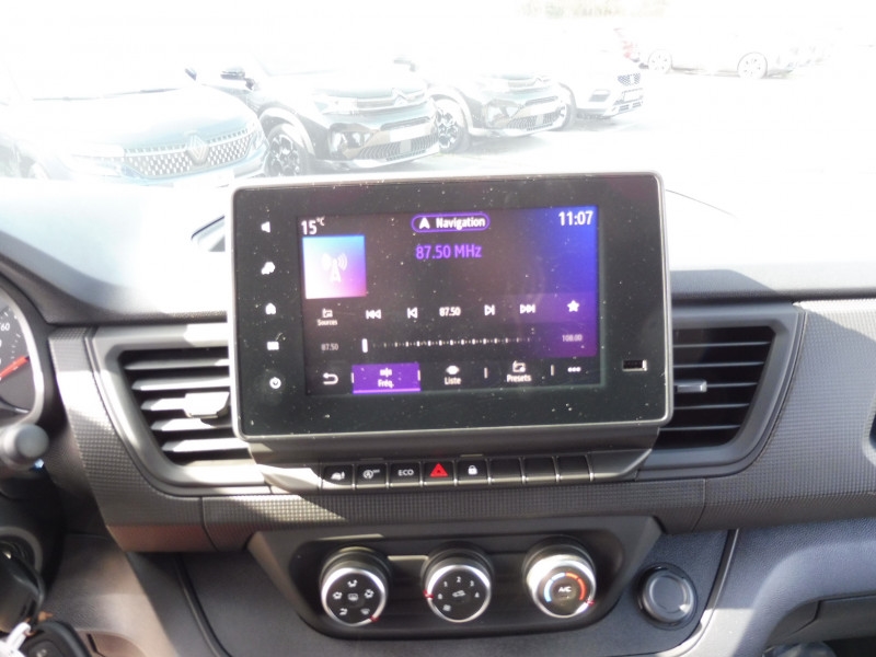 RENAULT Trafic L2H1 3T 2.0 BLUE DCI 150CH ADVANCE EDC -24 - ref: 73400 - Photo 8