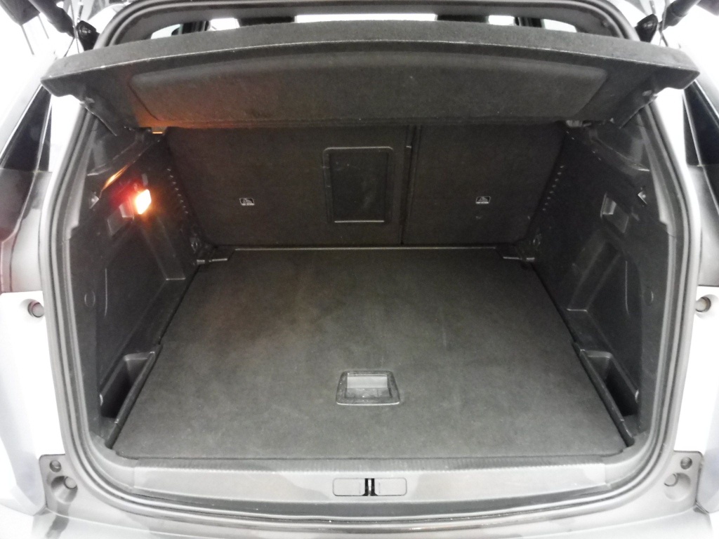 PEUGEOT 3008 1.5 BLUEHDI 130CH S&S GT EAT8 - ref: 73455 - Photo 11