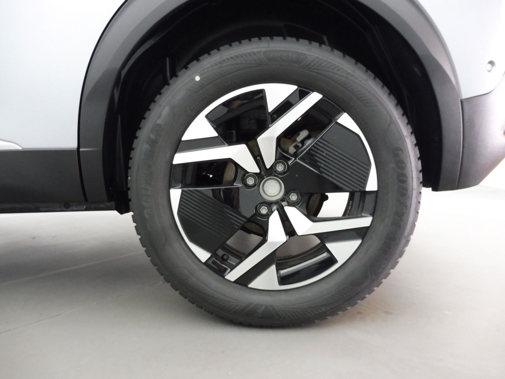 PEUGEOT 2008 1.2 HYBRID 145CH ALLURE E-DCS6 - ref: 73471 - Photo 12