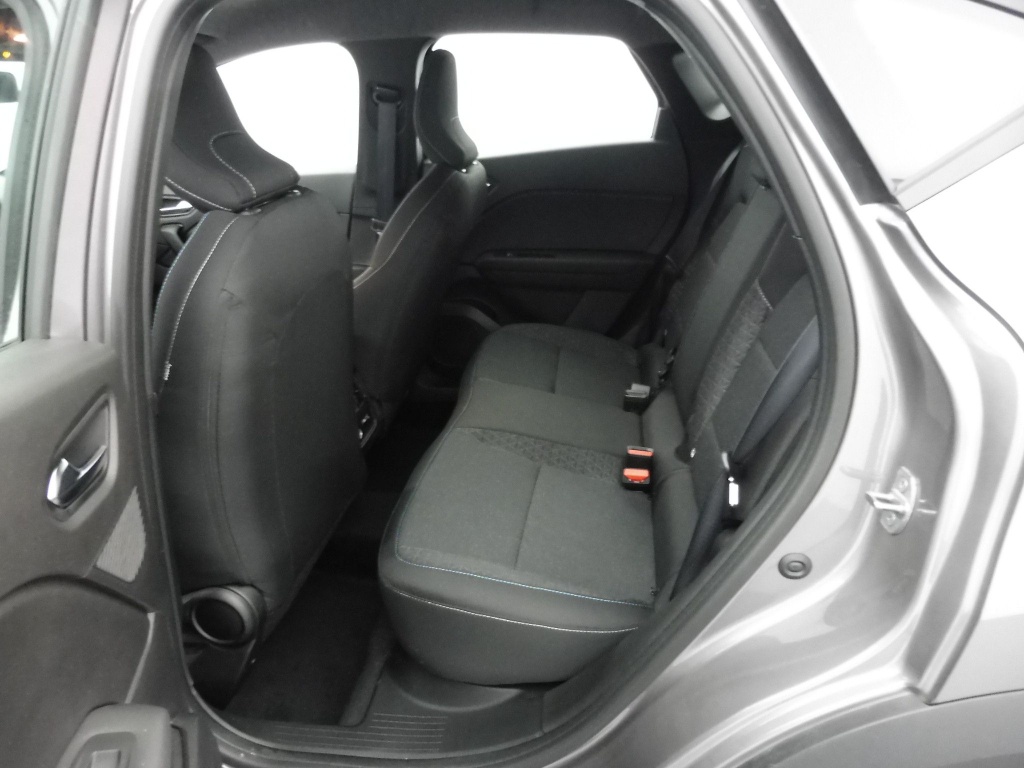 RENAULT Captur 1.6 E-TECH FULL HYBRID 145CH EVOLUTION - ref: 73999 - Photo 11