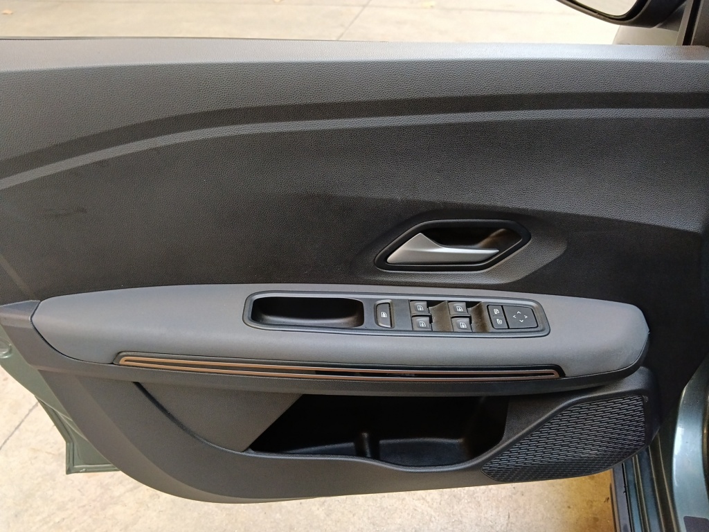 DACIA Sandero 1.0 TCE 110CH STEPWAY EXTREME + - ref: 71986 - Photo 11