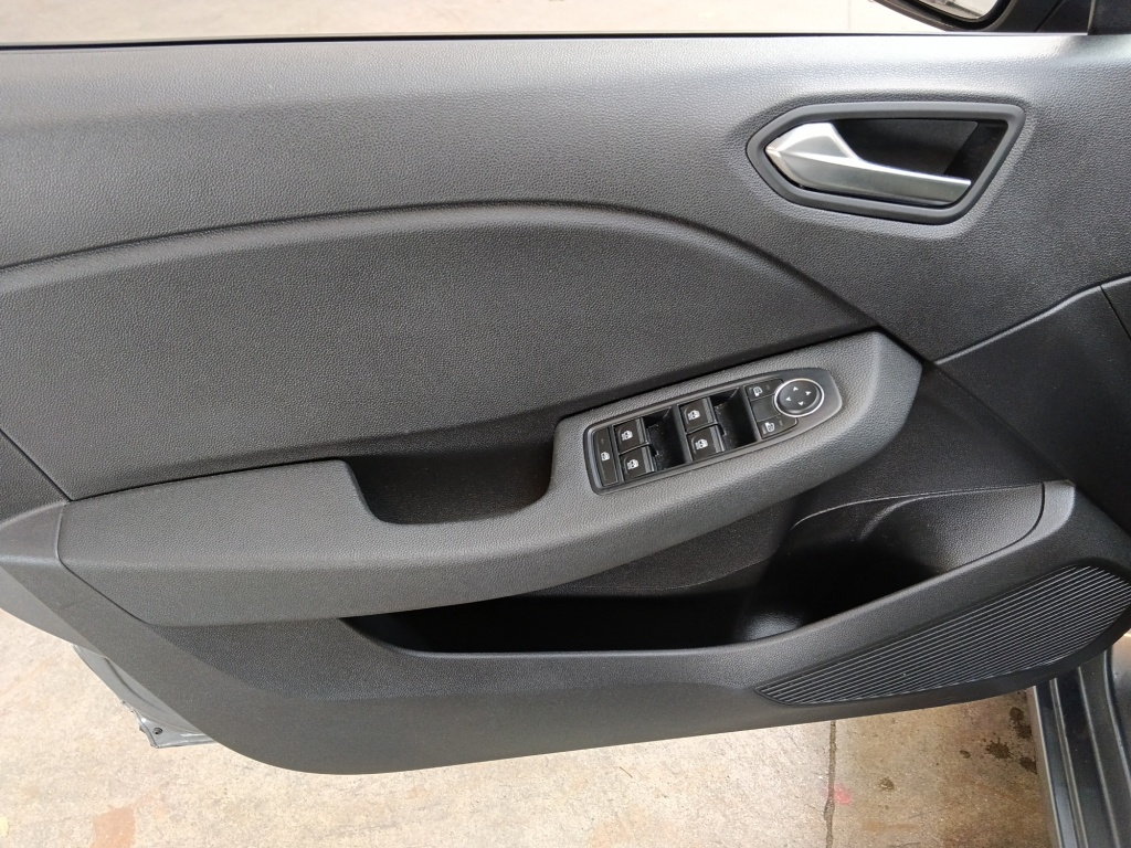 RENAULT Clio 1.5 BLUE DCI 100CH EVOLUTION GSR2 - ref: 72436 - Photo 11