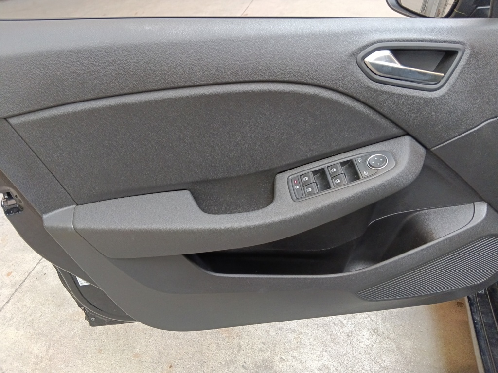 RENAULT Clio 1.5 BLUE DCI 100CH EVOLUTION GSR2 - ref: 72456 - Photo 11