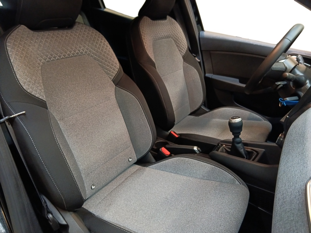 RENAULT Clio 1.5 BLUE DCI 100CH EVOLUTION GSR2 - ref: 72459 - Photo 17