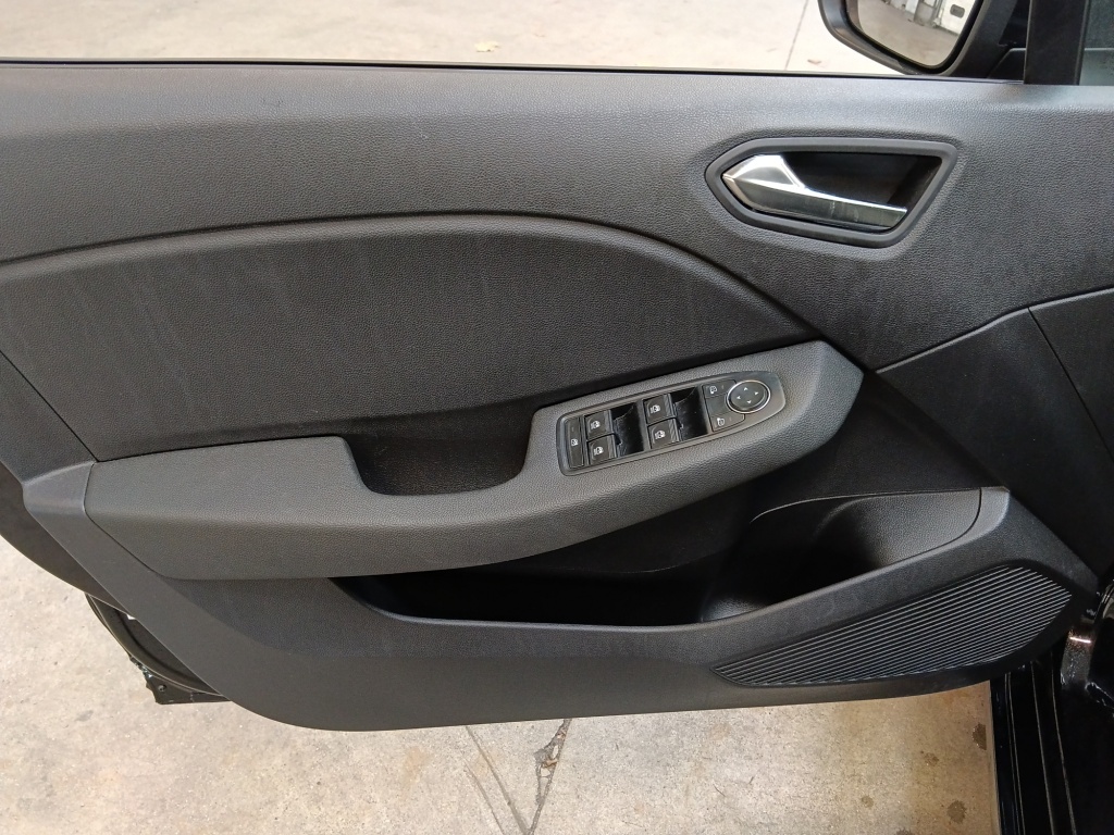 RENAULT Clio 1.5 BLUE DCI 100CH EVOLUTION GSR2 - ref: 72559 - Photo 11