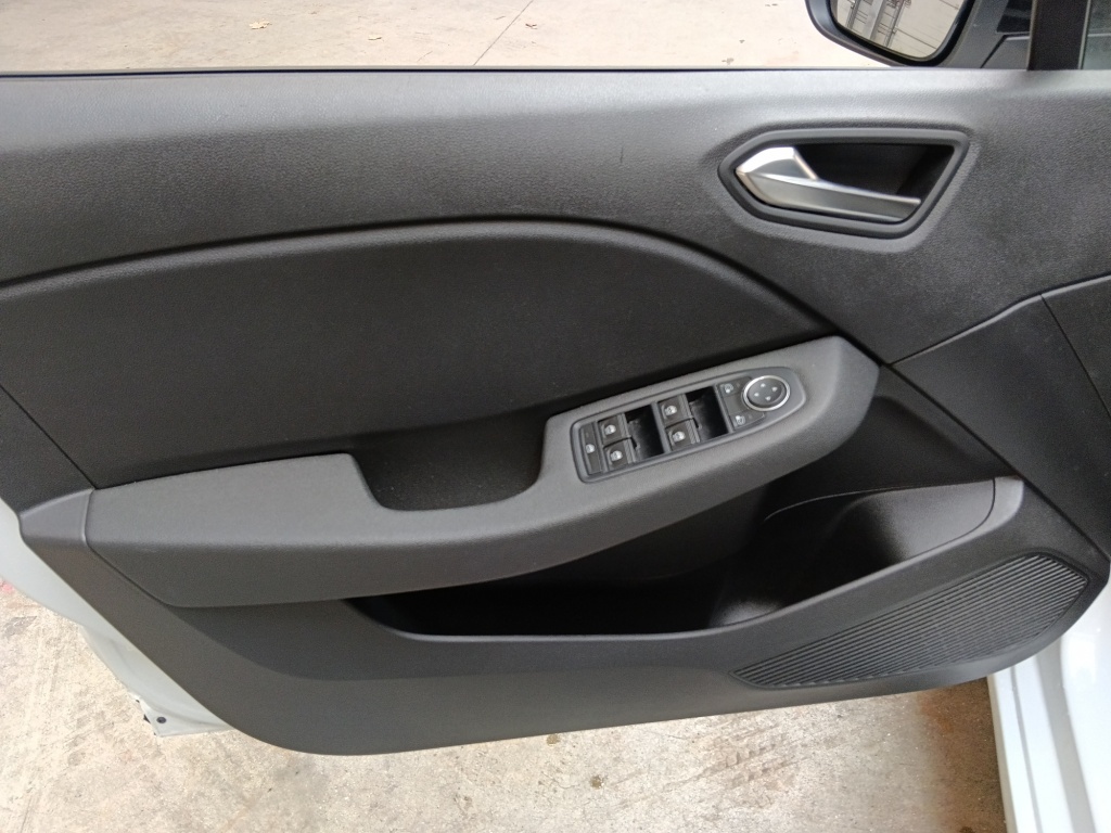 RENAULT Clio 1.5 BLUE DCI 100CH EVOLUTION GSR2 - ref: 72566 - Photo 11