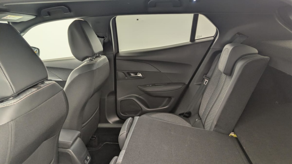 PEUGEOT 2008 PureTech 100 S S BVM6 Allure - ref: 1-313188 - Photo 12