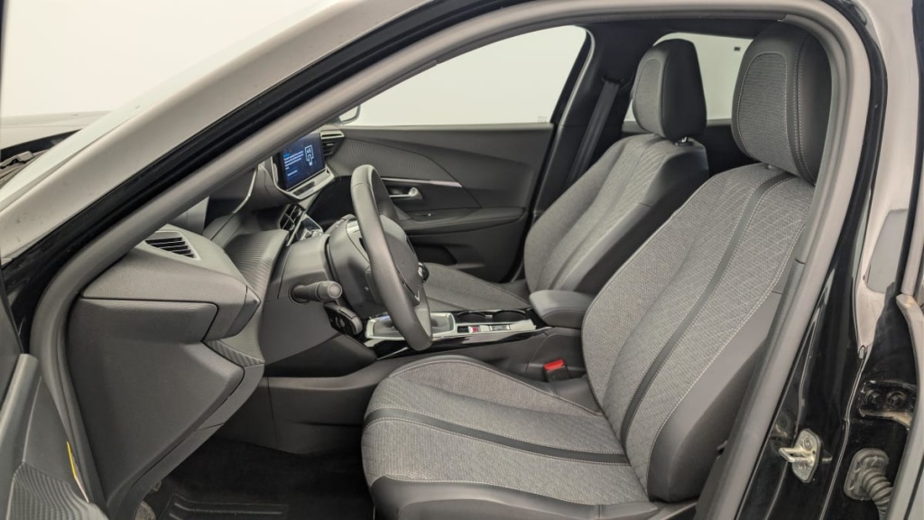 PEUGEOT 2008 PureTech 100 S S BVM6 Allure - ref: 1-313190 - Photo 16