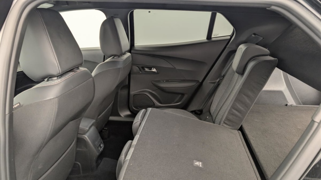 PEUGEOT 2008 PureTech 100 S S BVM6 Allure - ref: 1-313195 - Photo 12