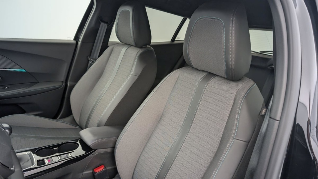 PEUGEOT 2008 PureTech 100 S S BVM6 Allure Pack - ref: 1-317878 - Photo 14