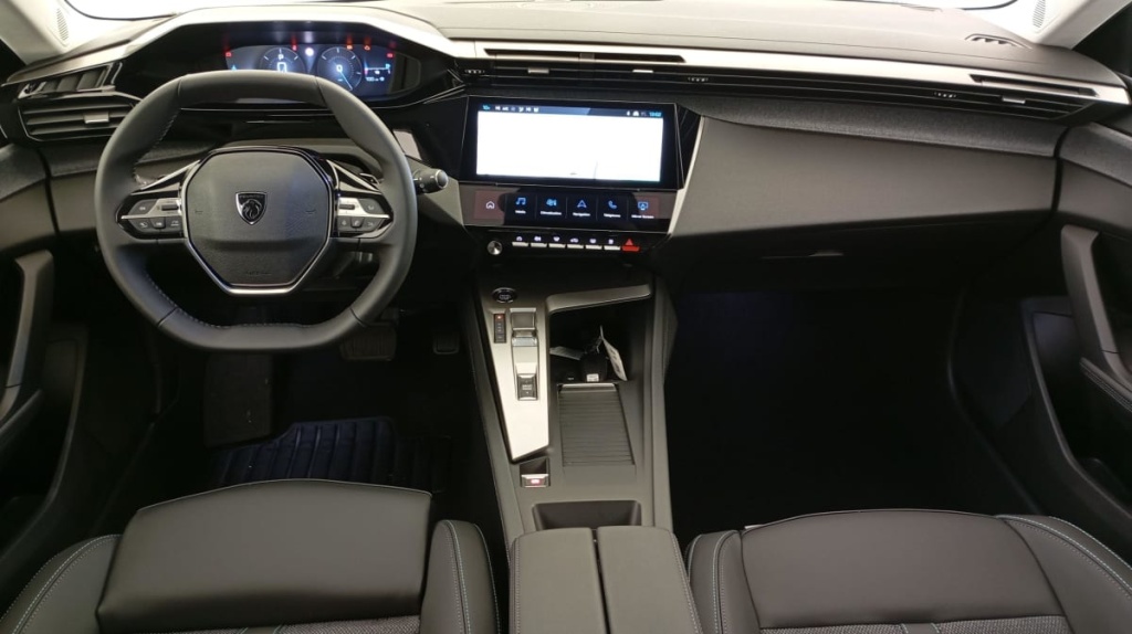 PEUGEOT 308 SW BlueHDi 130ch S S EAT8 Allure - ref: 1-319625 - Photo 10