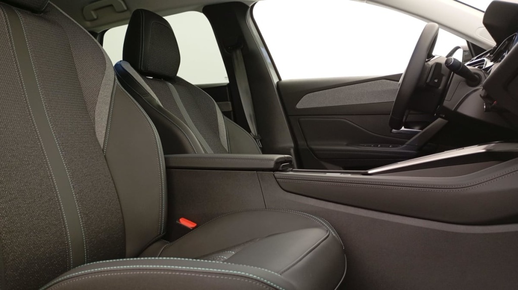 PEUGEOT 308 SW BlueHDi 130ch S S EAT8 Allure - ref: 1-319625 - Photo 7