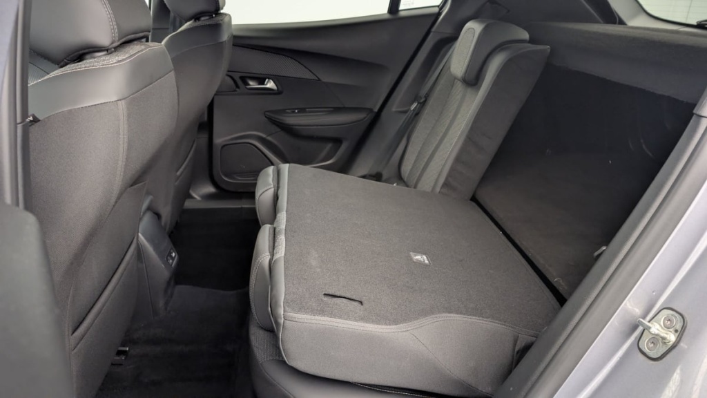 PEUGEOT 2008 PureTech 100 S S BVM6 Allure - ref: 1-320368 - Photo 10