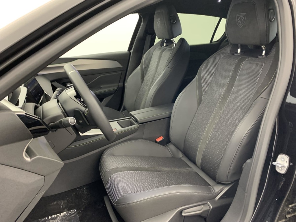 PEUGEOT 308 BlueHDi 130ch S S EAT8 GT - ref: 1-325153 - Photo 16