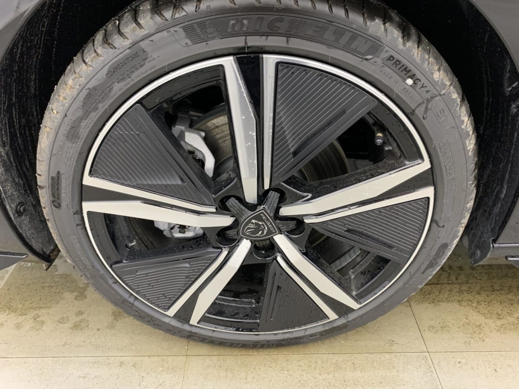 PEUGEOT 308 BlueHDi 130ch S S EAT8 GT - ref: 1-325153 - Photo 17