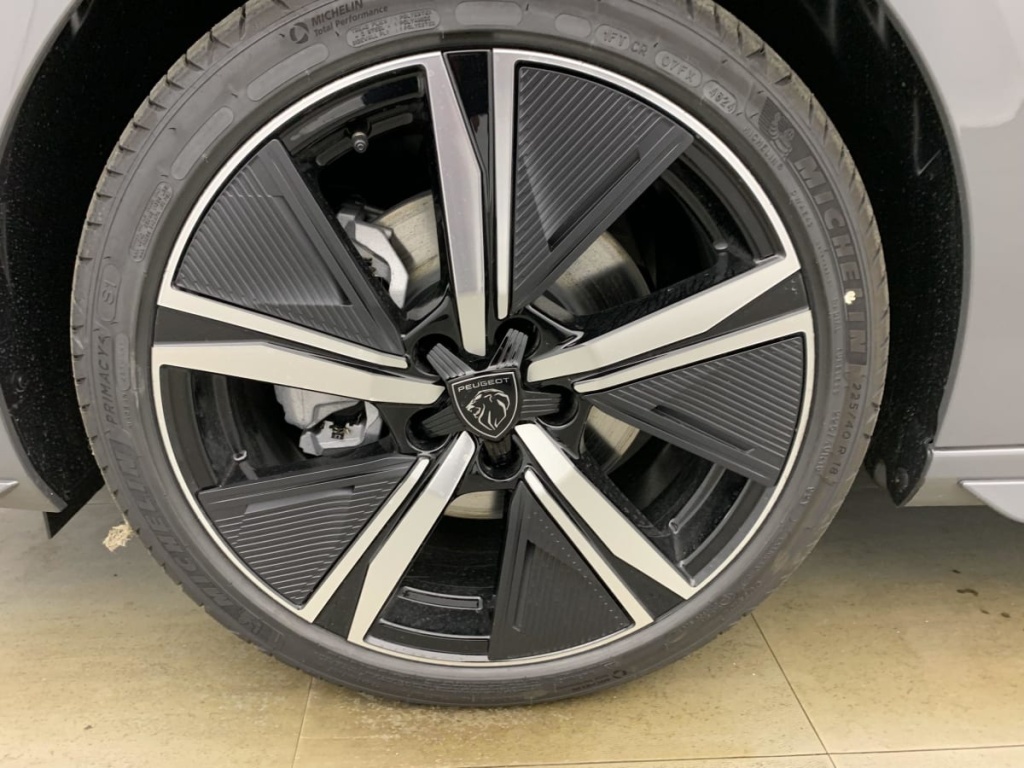 PEUGEOT 308 BlueHDi 130ch S S EAT8 GT - ref: 1-325288 - Photo 17