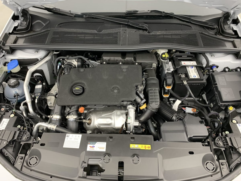 PEUGEOT 308 BlueHDi 130ch S S EAT8 GT - ref: 1-325297 - Photo 17
