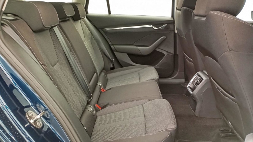 SKODA Octavia Combi 1.4 TSI PHEV IV 204 CH DSG6E STYLE - ref: 1-326733 - Photo 8