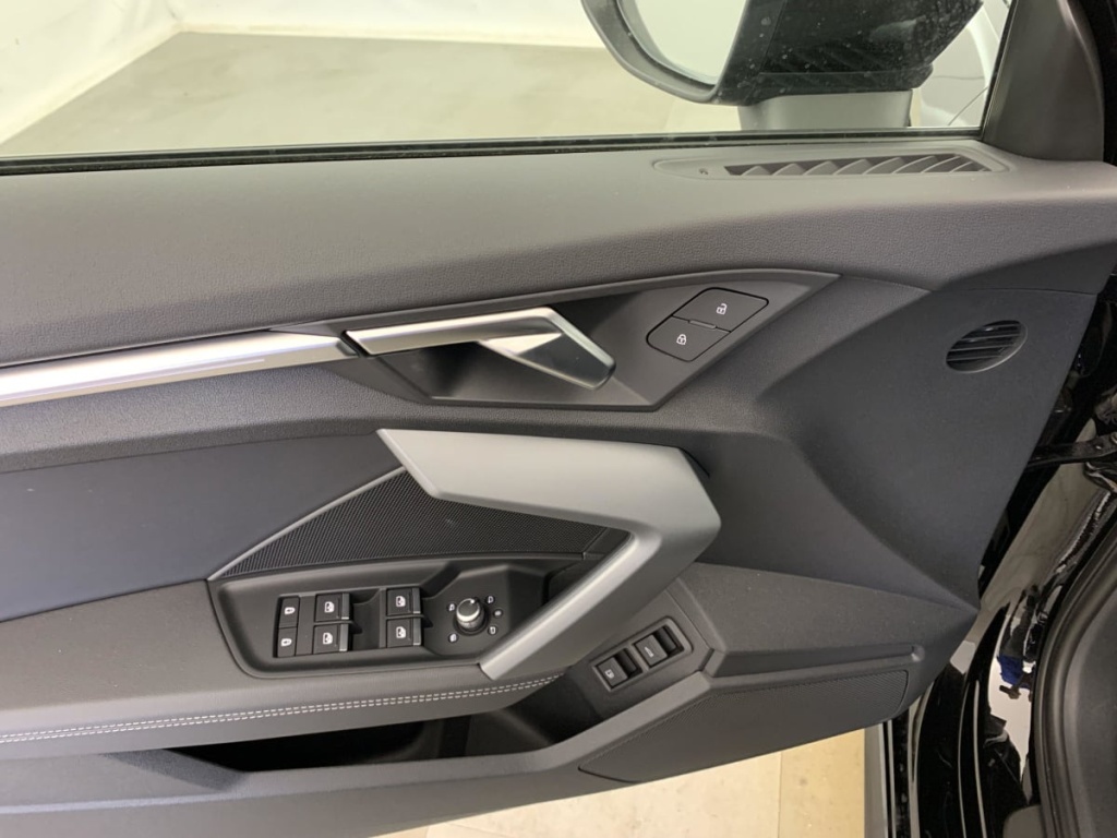 AUDI A3 SPORTBACK NOUVELLE 45 TFSI E HYBRIDE RECHARGEABLE 272 S TRONIC 6 S LINE - ref: 1-326813 - Photo 17