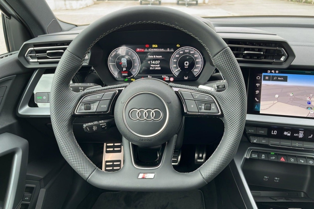 AUDI A3 SPORTBACK NOUVELLE 45 TFSI E HYBRIDE RECHARGEABLE 272 S TRONIC 6 S LINE - ref: 1-326827 - Photo 14
