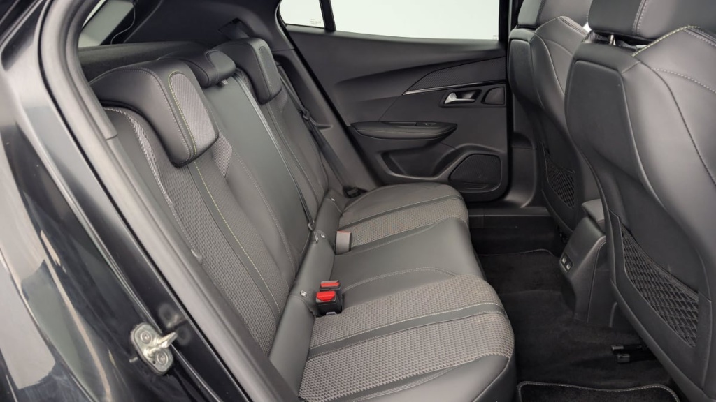 PEUGEOT 2008 ELECTRIQUE 136 ch GT - ref: 1-327612 - Photo 10