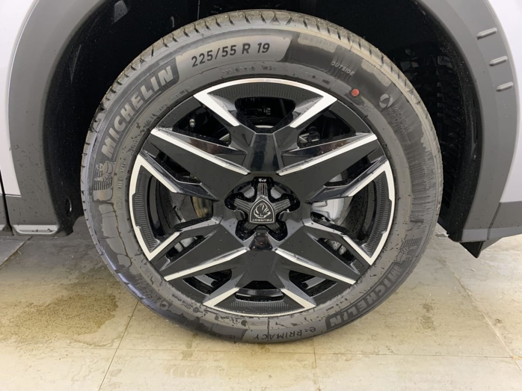 PEUGEOT 3008 Hybrid 145 e-DCS6 GT - ref: 1-330268 - Photo 14