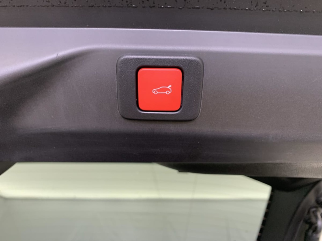 PEUGEOT 3008 Hybrid 145 e-DCS6 GT - ref: 1-330273 - Photo 20