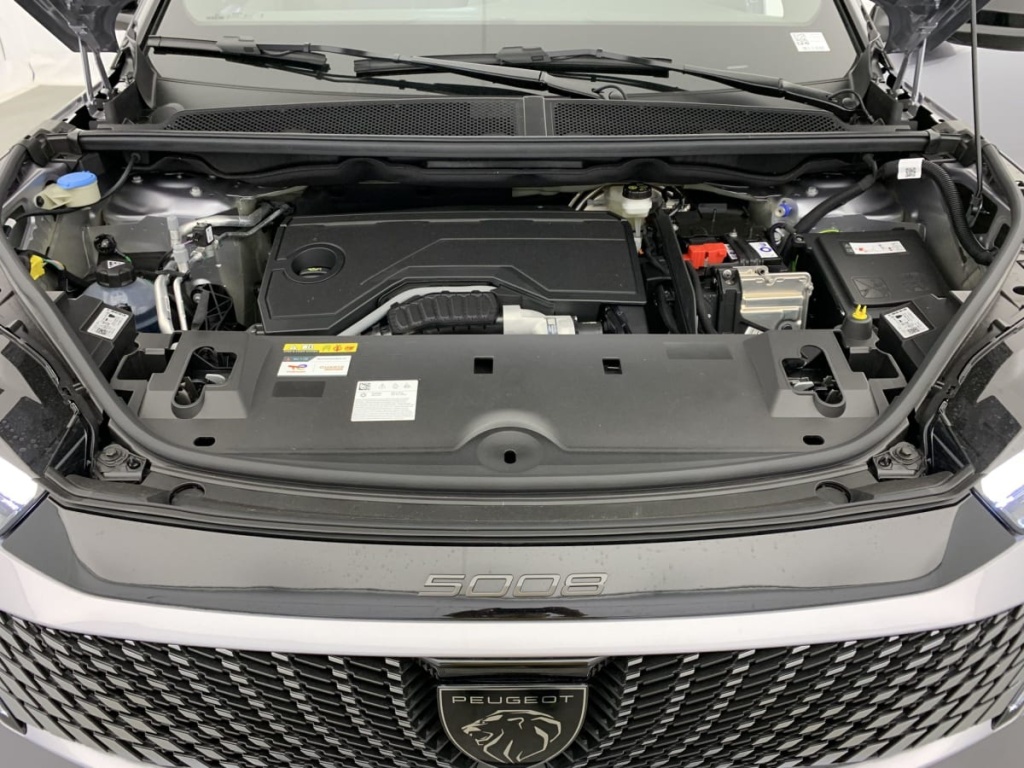 PEUGEOT 5008 Hybrid 145 e-DCS6 GT - ref: 1-330404 - Photo 17